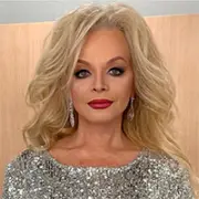 Лариса Долина