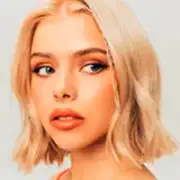 Маша Кондратенко