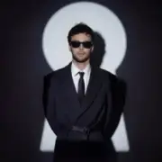 Обложка: Max Barskih - Не складається