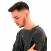 Обложка: Dan Korshunov - Aurum