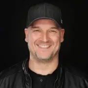 Обложка: Jorn van Deynhoven - Freaks (Festival Mix)
