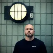 Обложка: Emba & Lily Denning - Feel Alive