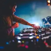 Обложка: Jon Gurd & Reset Robot - Five