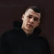 Обложка: MACAN - Кино
