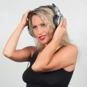 Обложка: Юлия Паго (Pago) & DJ Feel - Осколки Лета