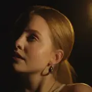 Обложка: NADINA - Будь со мной сейчас