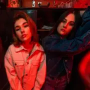 Обложка: Скриптонит feat. Сёстры - Лепесток