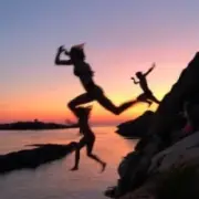 Обложка: Emma Louise - Jungle (Gravagerz REMIX)