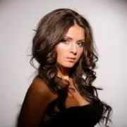 Обложка: Нюша - Больно (Remix)