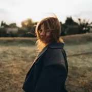 Обложка: СХОЖА - Тусити з темрявою