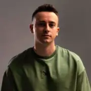 Обложка: Шугар - А до неї заливають кожен день чоловіки