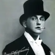 Обложка: Александр Вертинский - В бананово-лимонном Сингапуре