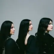 Обложка: POPPY & AMY LEE & COURTNEY LAPLANTE - End of You