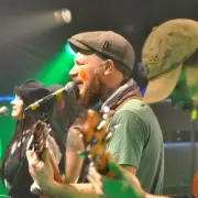 Обложка: Crazy FM - Мне хорошо