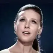 Обложка: Мария Пахоменко - Блиндажи той войны все травой заросли