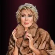 Обложка: Люба Успенская - Падает снег